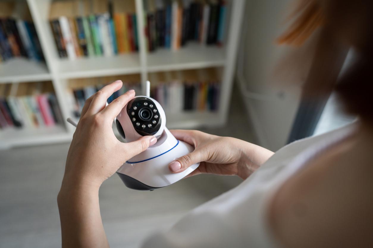 一人暮らしの親の安否確認に活用できるサービス